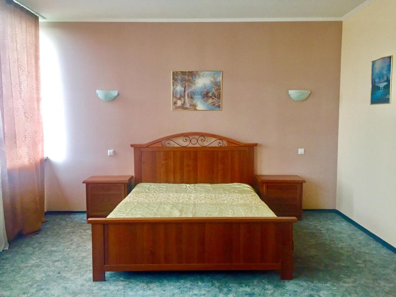 Pectoral On Khortytsia Hotel Zaporizhia Eksteriør billede